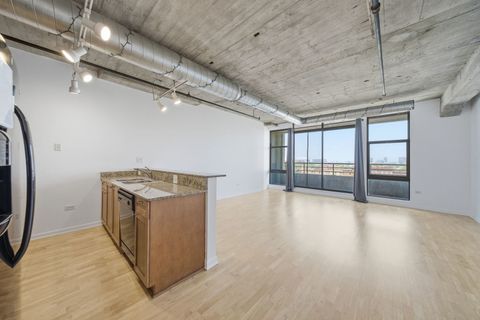 Tiny photo for 1550 S Blue Island Avenue #912, Chicago, IL 60608 (MLS # 12627649)