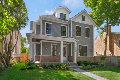 Photo of 1025 Central Avenue, Wilmette, IL 60091 (MLS # 12280768)