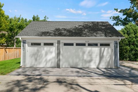 Tiny photo for 1025 Central Avenue, Wilmette, IL 60091 (MLS # 12280768)
