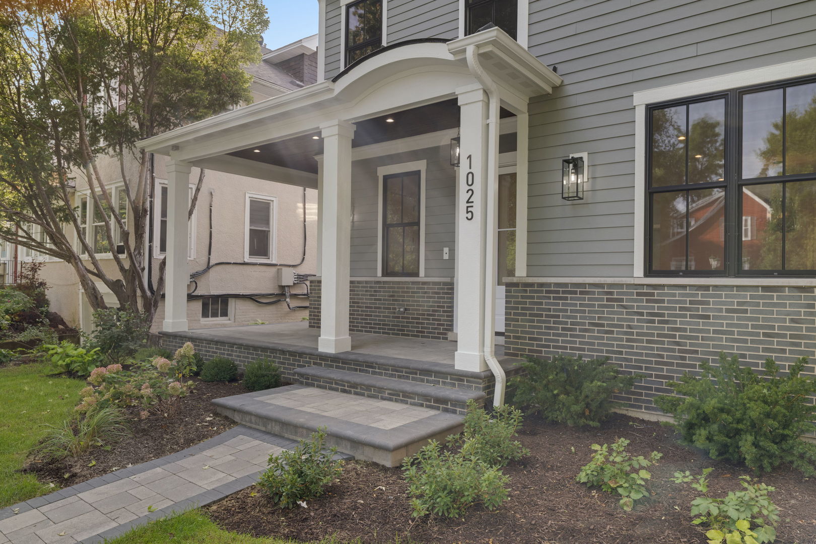 1025 Central Avenue