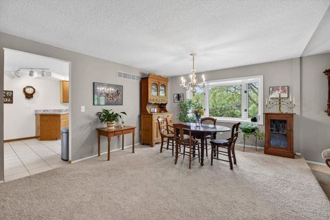Tiny photo for 5115 Crestview Heights Court, Bettendorf, IA 52722 (MLS # 12631295)