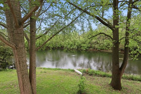 Tiny photo for 5115 Crestview Heights Court, Bettendorf, IA 52722 (MLS # 12631295)