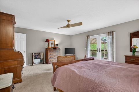 Tiny photo for 5115 Crestview Heights Court, Bettendorf, IA 52722 (MLS # 12631295)