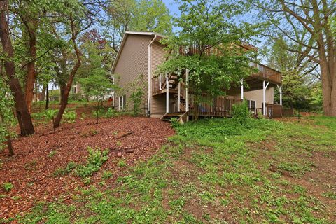 Tiny photo for 5115 Crestview Heights Court, Bettendorf, IA 52722 (MLS # 12631295)