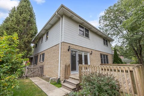 Tiny photo for 3927 Linden Avenue, Western Springs, IL 60558 (MLS # 12479872)