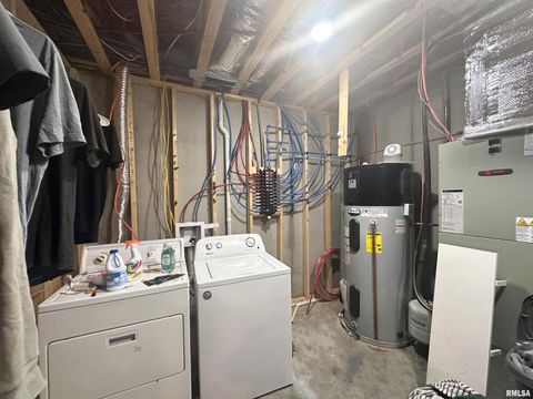 Tiny photo for 9358 LEISURE Lane, Marion, IL 62959 (MLS # EB459964)