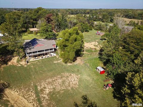 Tiny photo for 9358 LEISURE Lane, Marion, IL 62959 (MLS # EB459964)