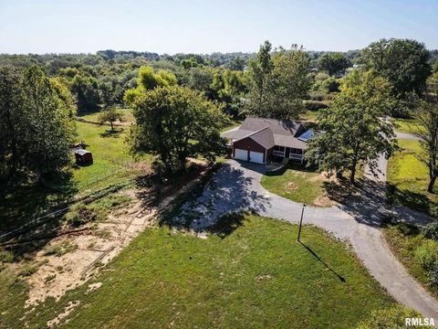 Tiny photo for 9358 LEISURE Lane, Marion, IL 62959 (MLS # EB459964)