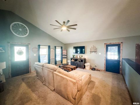 Tiny photo for 9358 LEISURE Lane, Marion, IL 62959 (MLS # EB459964)