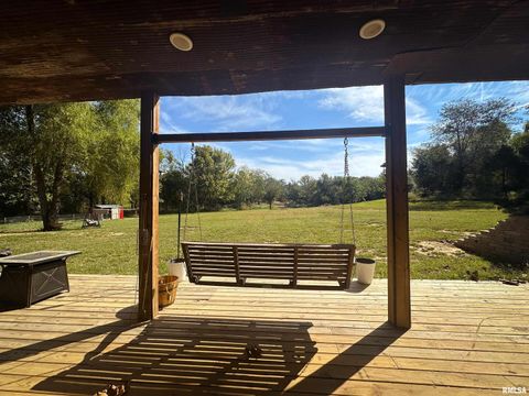 Tiny photo for 9358 LEISURE Lane, Marion, IL 62959 (MLS # EB459964)