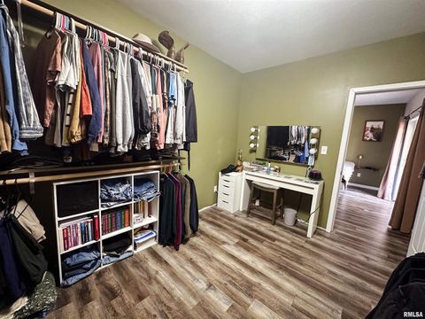 Tiny photo for 9358 LEISURE Lane, Marion, IL 62959 (MLS # EB459964)