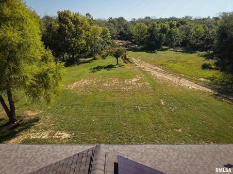 Tiny photo for 9358 LEISURE Lane, Marion, IL 62959 (MLS # EB459964)