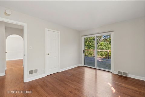 Tiny photo for 246 Park Avenue, Lake Forest, IL 60045 (MLS # 12497321)