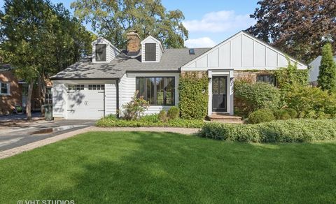 Photo of 246 Park Avenue, Lake Forest, IL 60045 (MLS # 12497321)