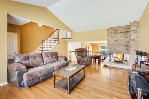 Tiny photo for 19W067 Avenue Normandy South, Oak Brook, IL 60523 (MLS # 12495492)