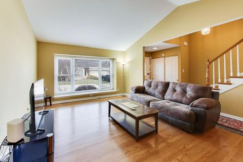 Tiny photo for 19W067 Avenue Normandy South, Oak Brook, IL 60523 (MLS # 12495492)