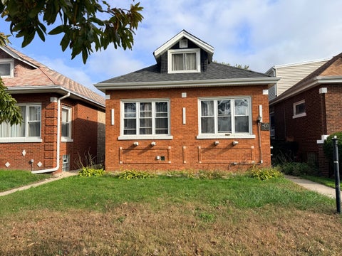Photo of 7635 S Michigan Avenue, Chicago, IL 60619 (MLS # 12795142)