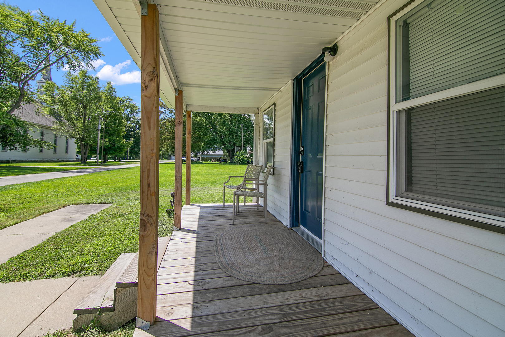 1506 E 2710N Road