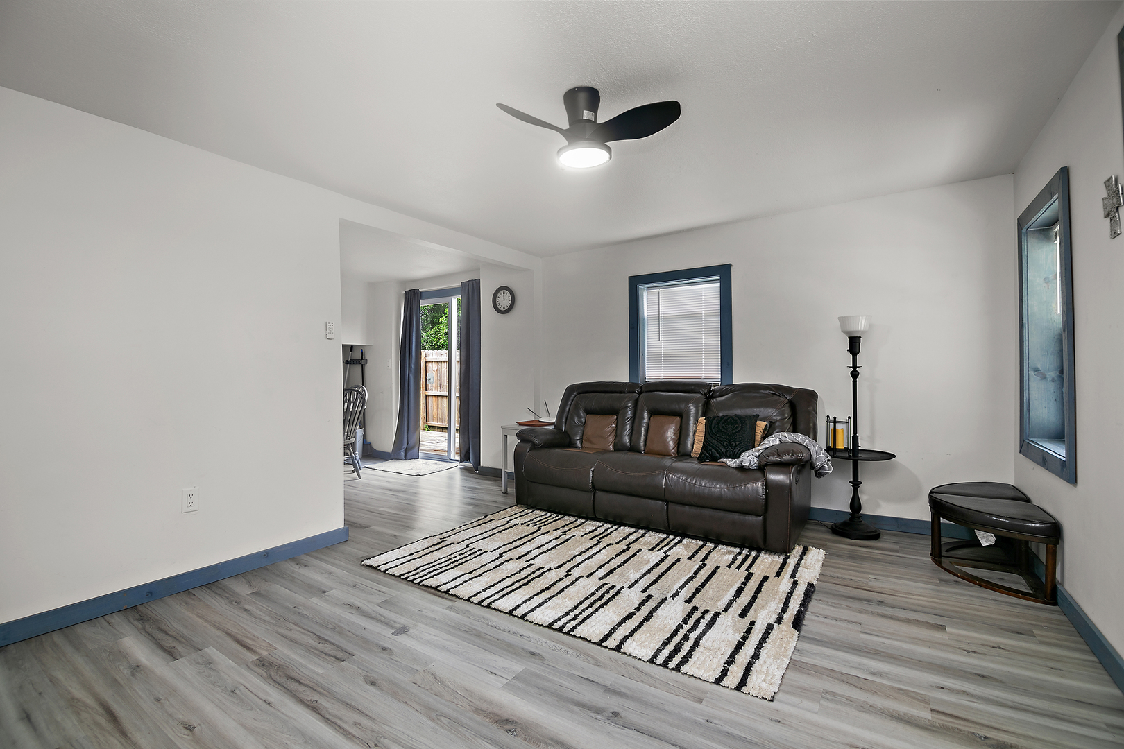 1506 E 2710N Road