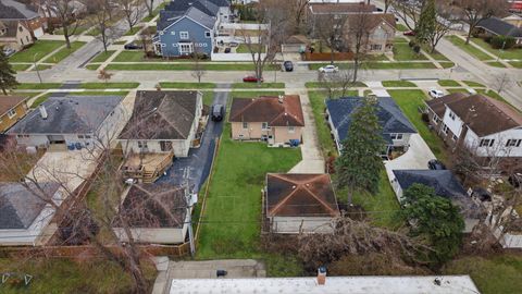 Tiny photo for 906 S Kirk Avenue, Elmhurst, IL 60126 (MLS # 12579557)