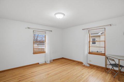 Tiny photo for 906 S Kirk Avenue, Elmhurst, IL 60126 (MLS # 12579557)