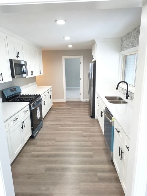 Tiny photo for 1803 N Riverside Drive, McHenry, IL 60050 (MLS # 12595112)