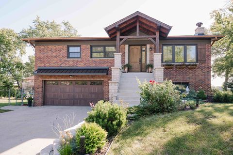 A home in Hickory Hills