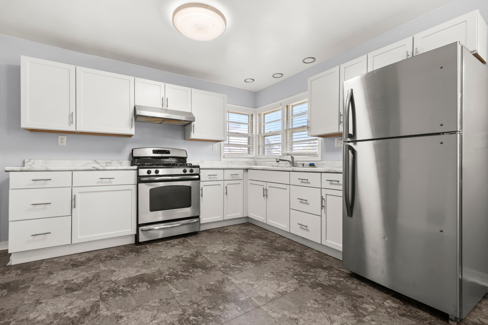307 SUPERIOR Avenue