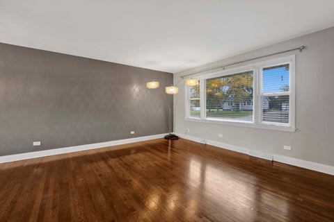 Tiny photo for 397 FOREST PRESERVE Drive, Wood Dale, IL 60191 (MLS # 12776871)