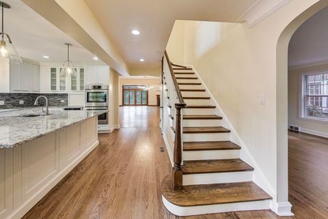 Tiny photo for 6420 N Navajo Avenue, Chicago, IL 60646 (MLS # 12596286)