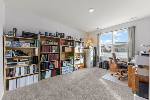 Tiny photo for 906 Homerton Boulevard, North Aurora, IL 60542 (MLS # 12561936)