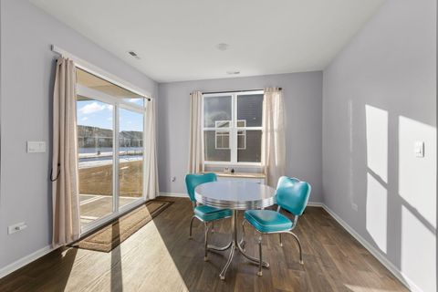 Tiny photo for 906 Homerton Boulevard, North Aurora, IL 60542 (MLS # 12561936)