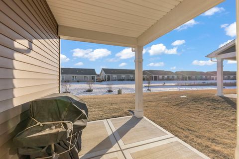 Tiny photo for 906 Homerton Boulevard, North Aurora, IL 60542 (MLS # 12561936)