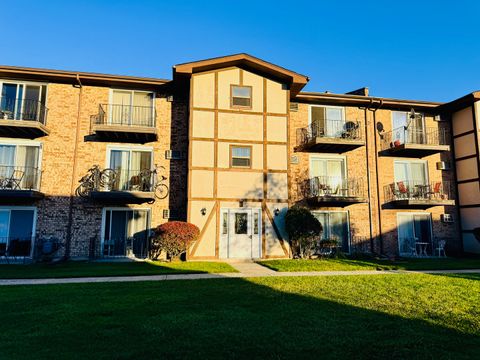 Tiny photo for 3823 W 123rd Street #302, Alsip, IL 60803 (MLS # 12535877)
