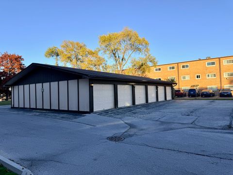 Tiny photo for 3823 W 123rd Street #302, Alsip, IL 60803 (MLS # 12535877)