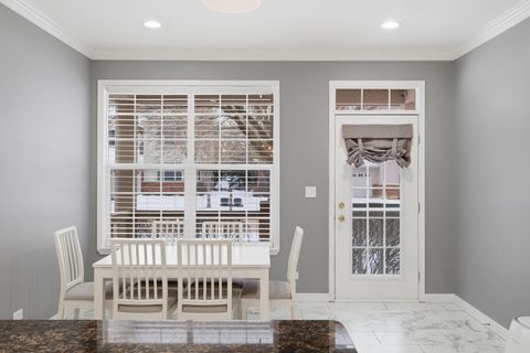 Tiny photo for 829 Linden Circle, Hoffman Estates, IL 60169 (MLS # 12590088)