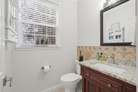 Tiny photo for 829 Linden Circle, Hoffman Estates, IL 60169 (MLS # 12590088)