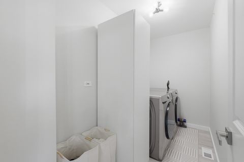 Tiny photo for 829 Linden Circle, Hoffman Estates, IL 60169 (MLS # 12590088)