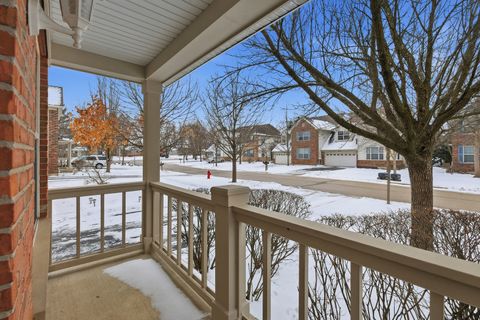 Tiny photo for 829 Linden Circle, Hoffman Estates, IL 60169 (MLS # 12590088)
