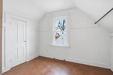 Tiny photo for 1508 W Lombard Street, Davenport, IA 52804 (MLS # 12551568)