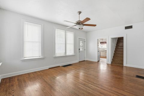 Tiny photo for 1508 W Lombard Street, Davenport, IA 52804 (MLS # 12551568)