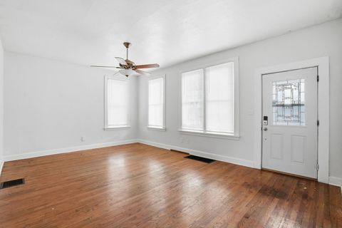 Tiny photo for 1508 W Lombard Street, Davenport, IA 52804 (MLS # 12551568)