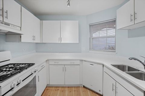 Tiny photo for 120 N Cathy Lane #120, Mount Prospect, IL 60056 (MLS # 12493479)