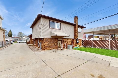 Tiny photo for 7217 W 58th Street, Summit, IL 60501 (MLS # 12338799)