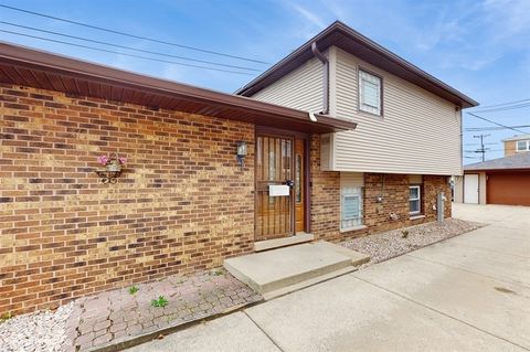 Tiny photo for 7217 W 58th Street, Summit, IL 60501 (MLS # 12338799)