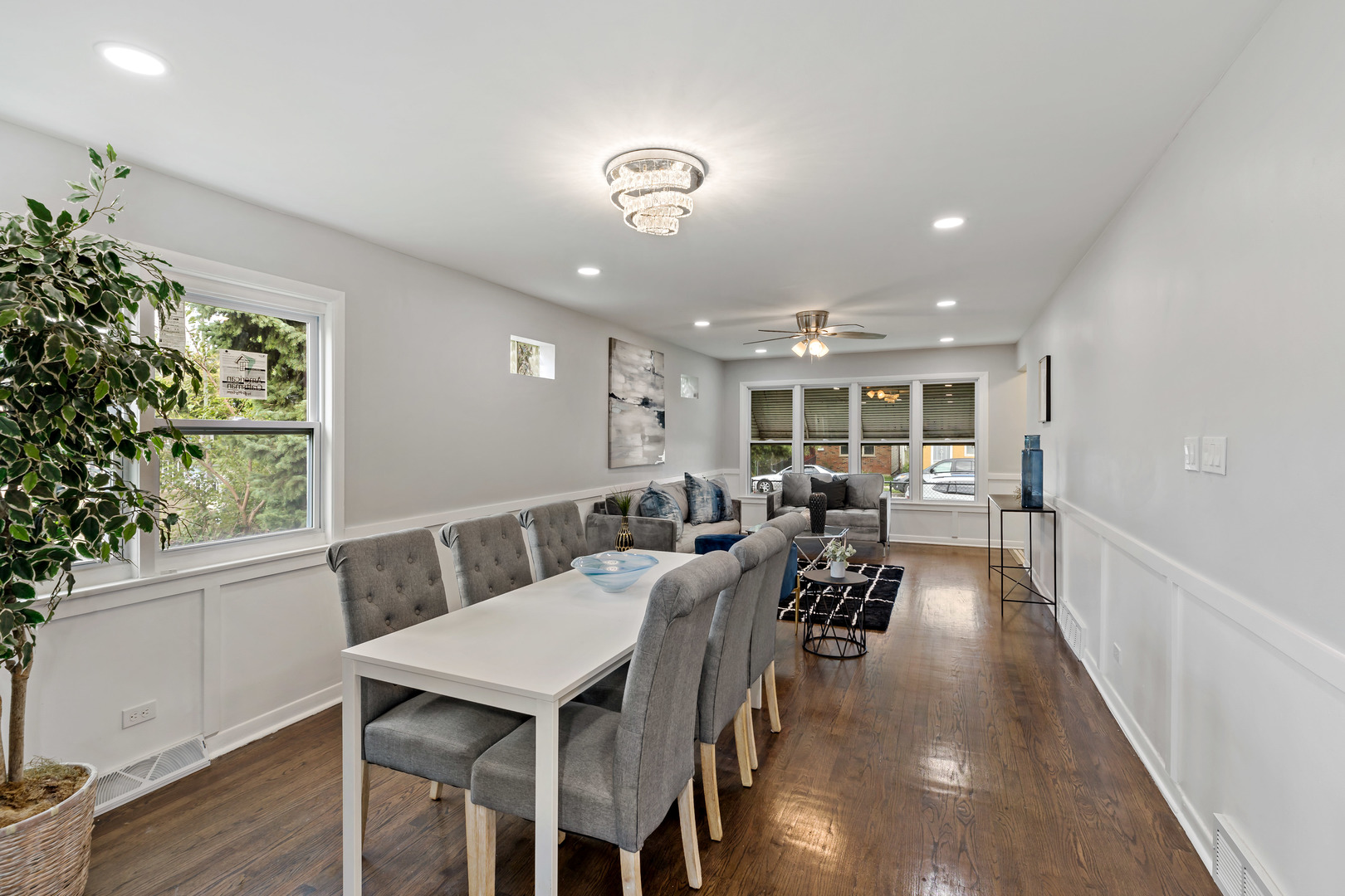 1121 E 93rd Street