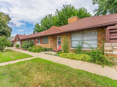 Tiny photo for 3847 Euclid Avenue, Berwyn, IL 60402 (MLS # 12635307)