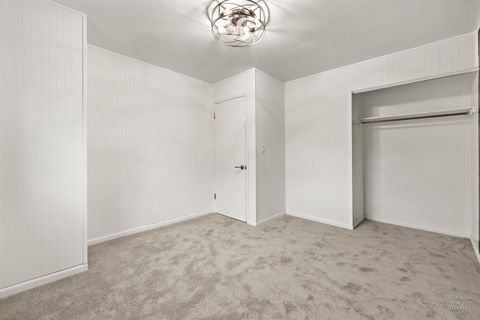 Tiny photo for 421 Lake Avenue, Crystal Lake, IL 60014 (MLS # 12512209)