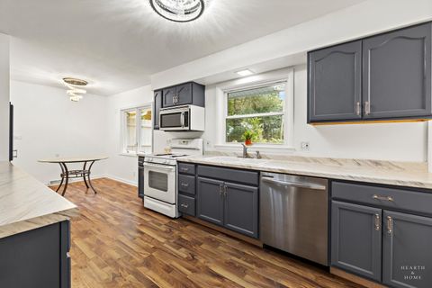 Tiny photo for 421 Lake Avenue, Crystal Lake, IL 60014 (MLS # 12512209)