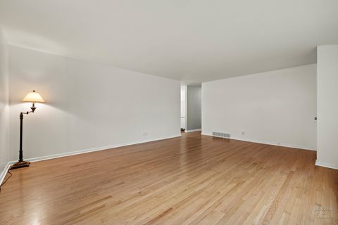 Tiny photo for 421 Lake Avenue, Crystal Lake, IL 60014 (MLS # 12512209)